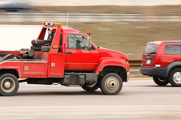 Emergency Towing Anytime – Fast & Reliable 24/7 Assistance 